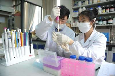 2020年重庆市医药经贸学校有哪些专业
